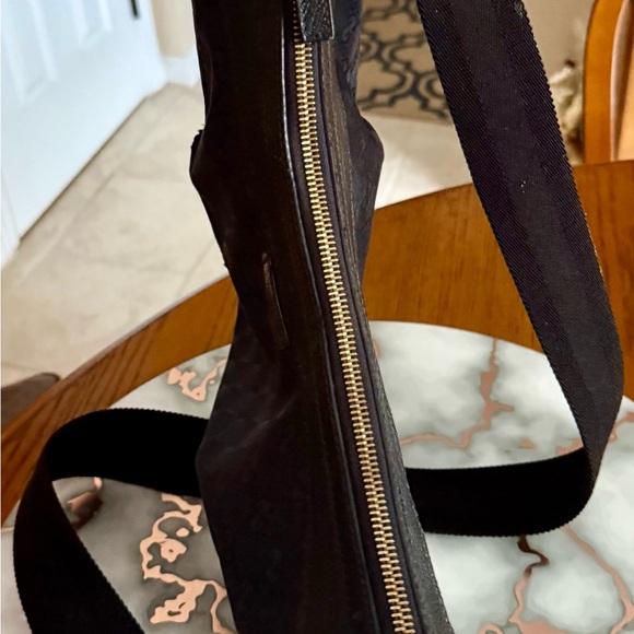 Gucci Black Crossbody Bag - Picture 15 of 15